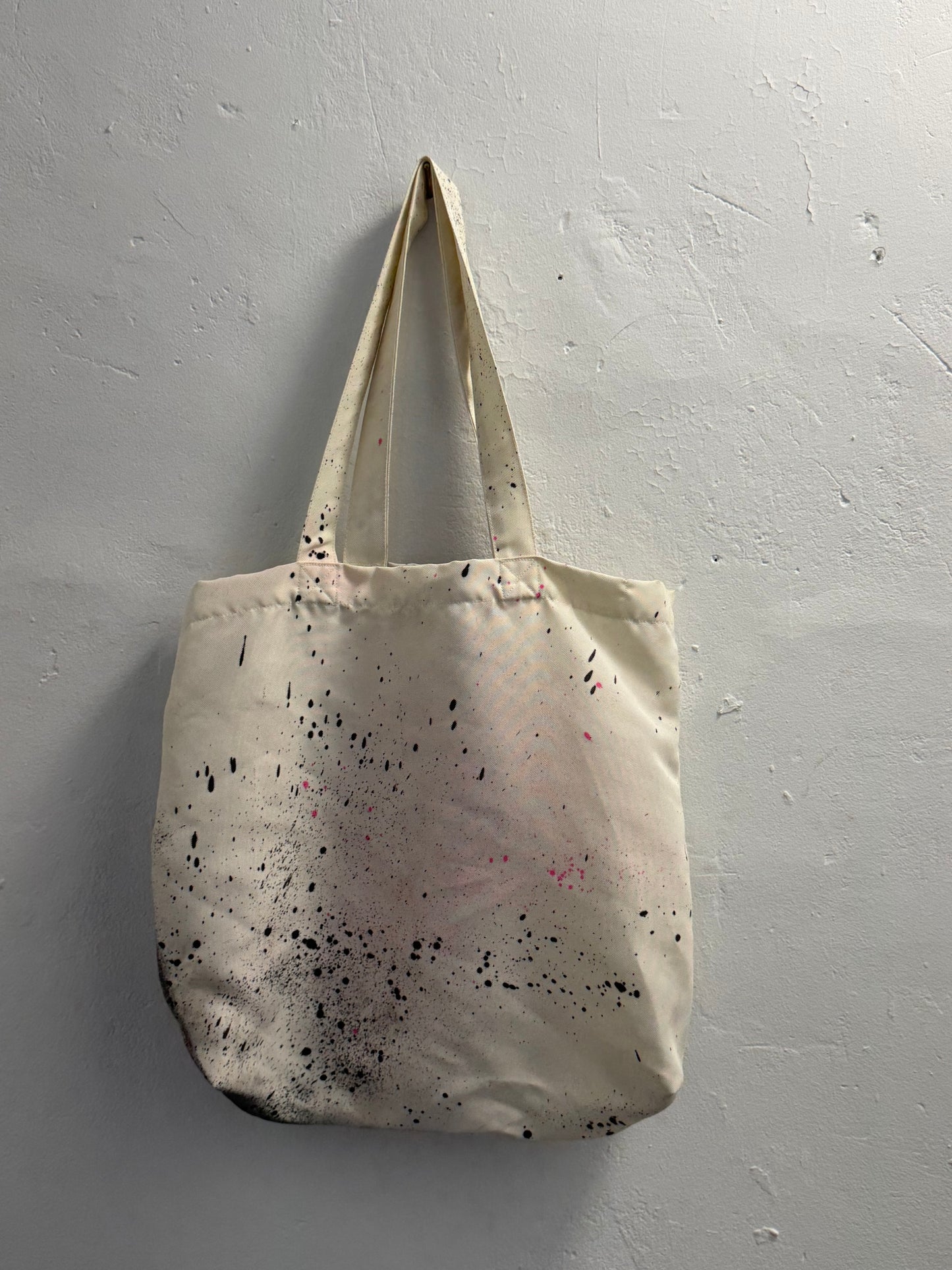 Worm Tote Bag
