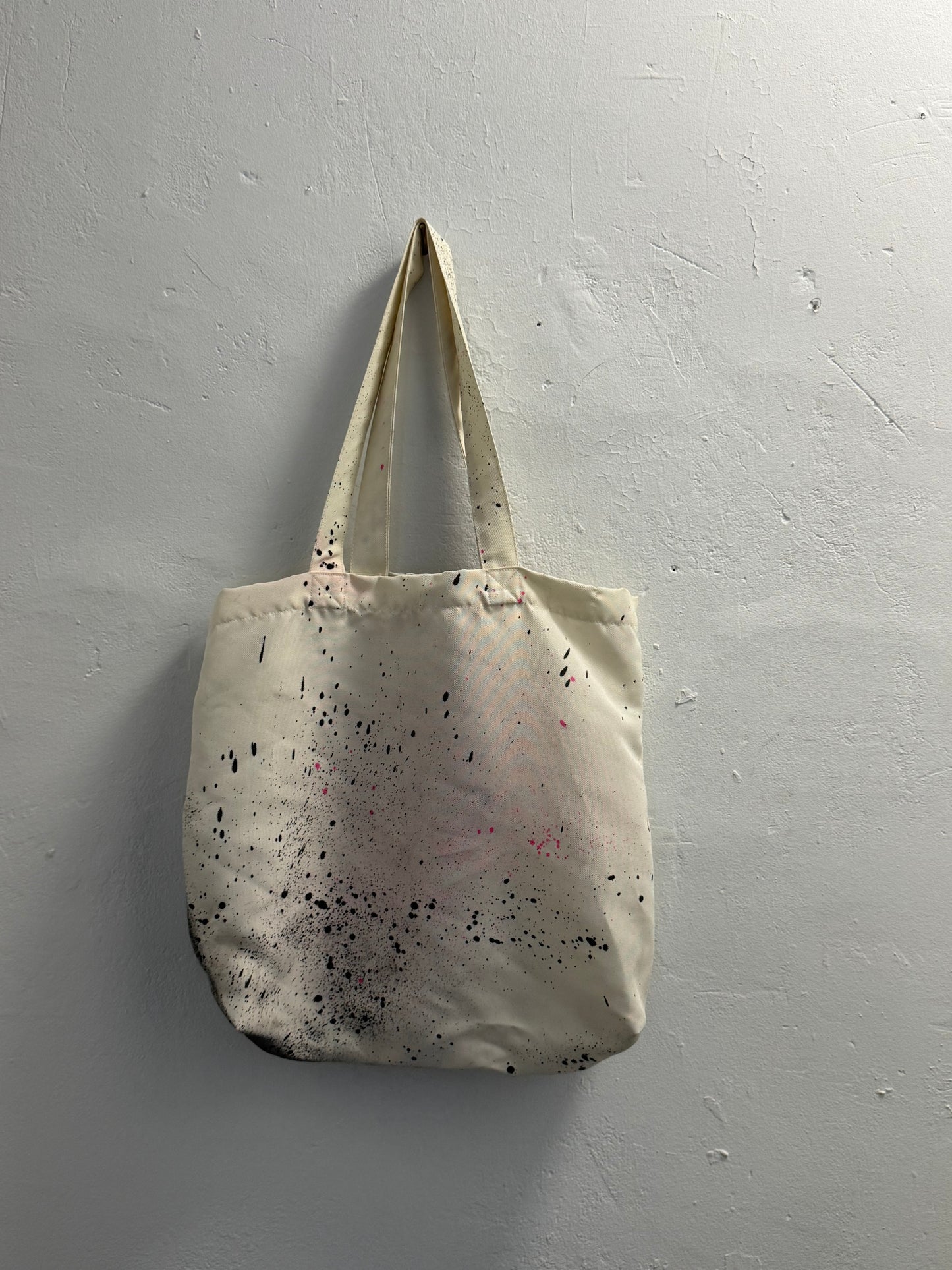 Worm Tote Bag